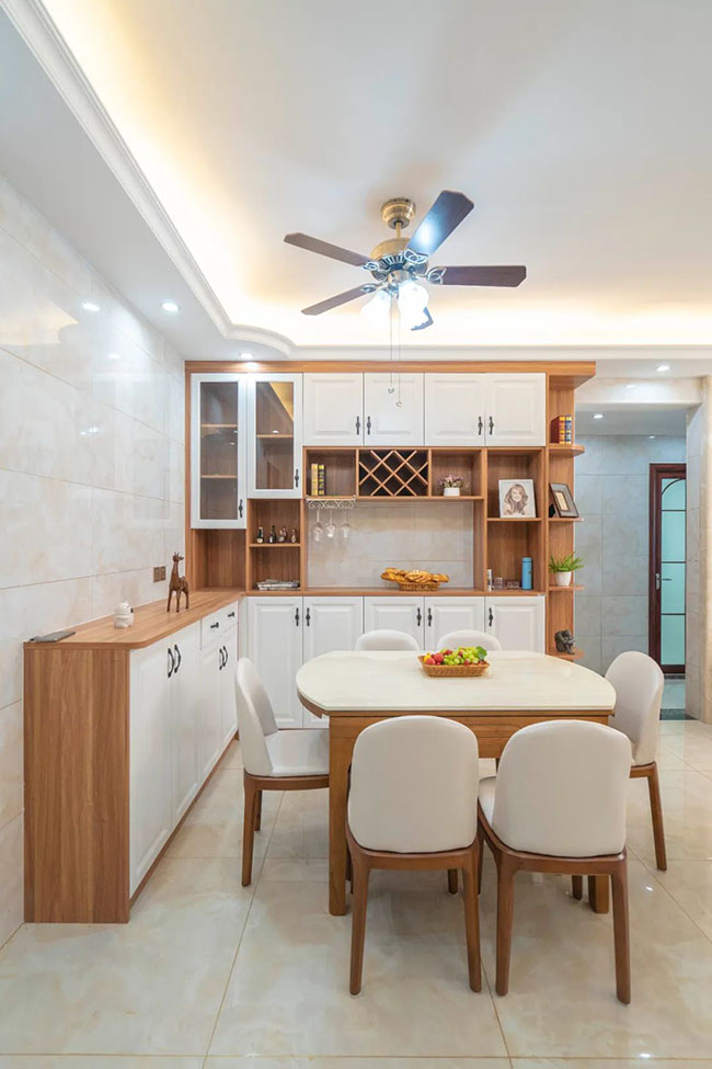 96㎡現代簡約三居室，原木風軟裝打造出日系現代簡約生活的優雅與舒適